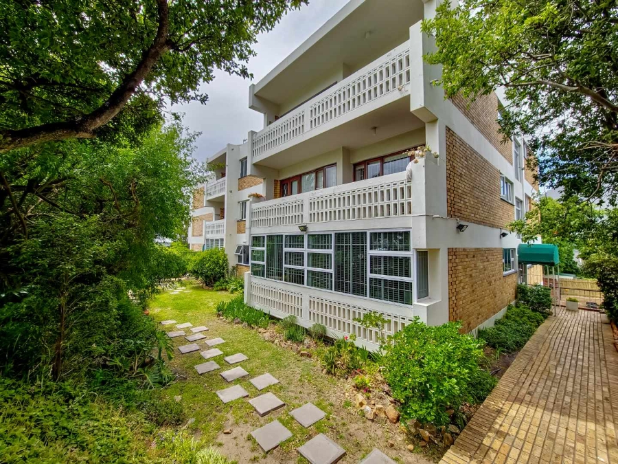 To Let 2 Bedroom Property for Rent in Gardens Western Cape